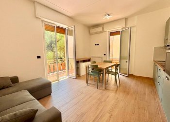 Salone - Trilocale via Laviosa, Genova (zona Pegli) - foto 8