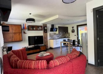 Salone - Villa a Schiera Frazione Plan Félinaz, 122, Charvensod - foto 3