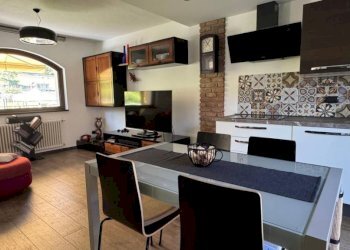 Salone - Villa a Schiera Frazione Plan Félinaz, 122, Charvensod - foto 6