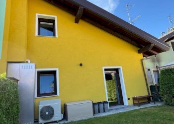 Facciata - Villa a Schiera Frazione Plan Félinaz, 122, Charvensod - foto 8