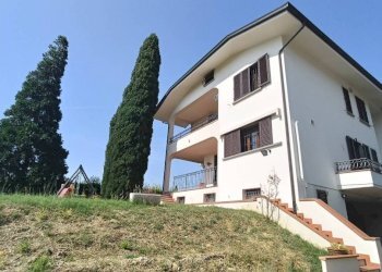 Facciata - Casa indipendente via del Lungo, Cerreto Guidi - foto 7