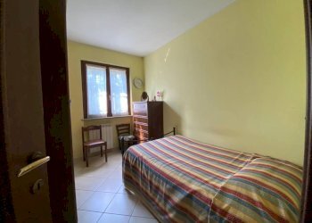 Camera da letto - Villa a Schiera via Don Luigi Sturzo, La Loggia - foto 18