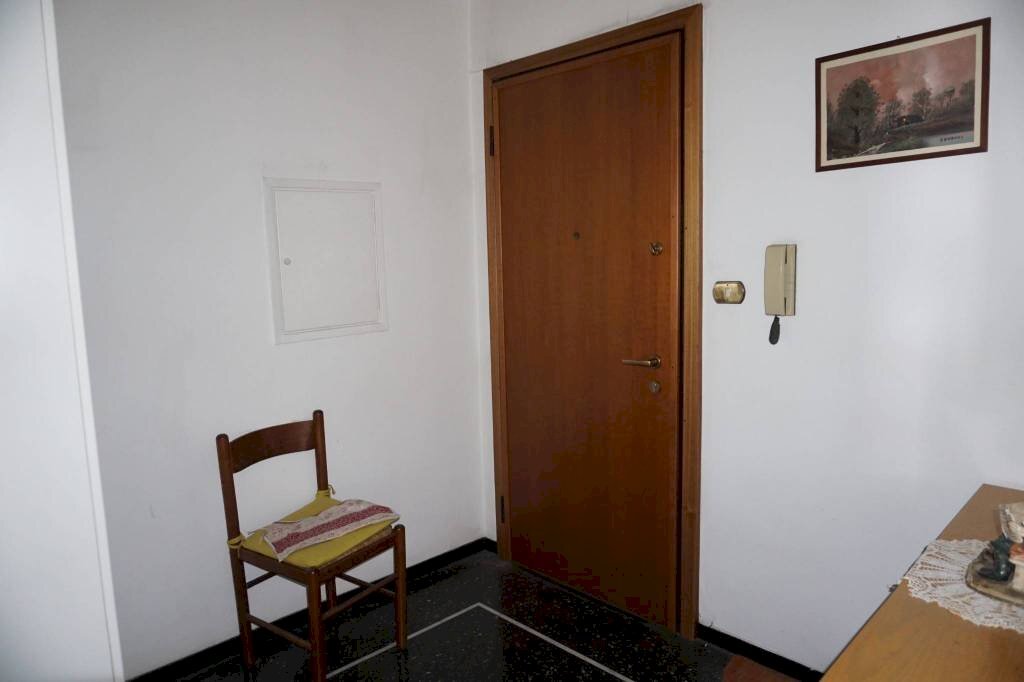 Ingresso - Two-room apartment via Rinaldo Rigola, Genova (neighborhood Sampierdarena) - photo 2