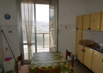 Cucina - Bilocale via Rinaldo Rigola, Genova (zona Sampierdarena) - foto 5