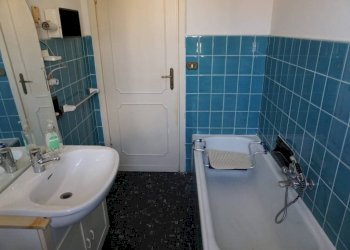 Bagno - Bilocale via Rinaldo Rigola, Genova (zona Sampierdarena) - foto 9