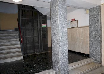 Interno palazzo - Trilocale via Antonio Cantore, 13, Genova (zona Sampierdarena) - foto 16