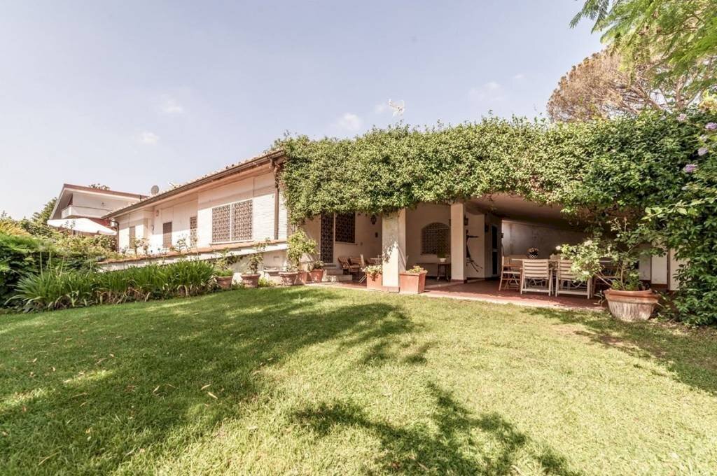 Giardino - Villa via Leonardo Fibonacci, Roma - photo 1