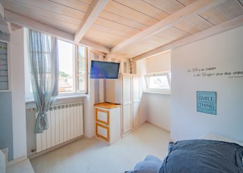 Two-room apartment Via Roma, Caraglio - photo 9