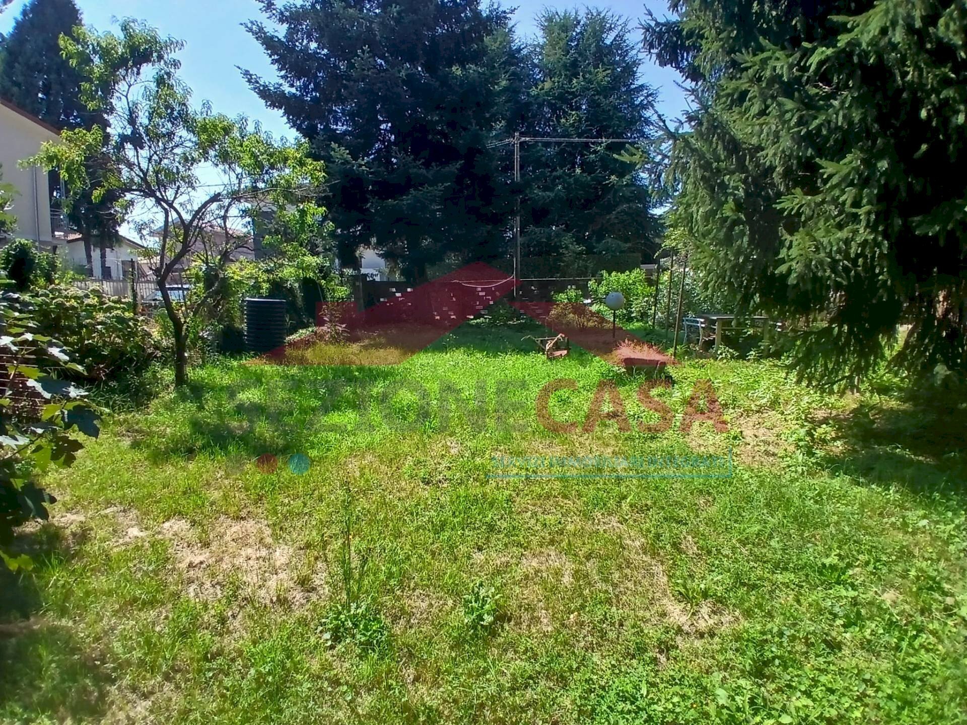 Foto 3 - Villa VIA GIOSUE' CARDUCCI
 
16, Saronno - photo 3