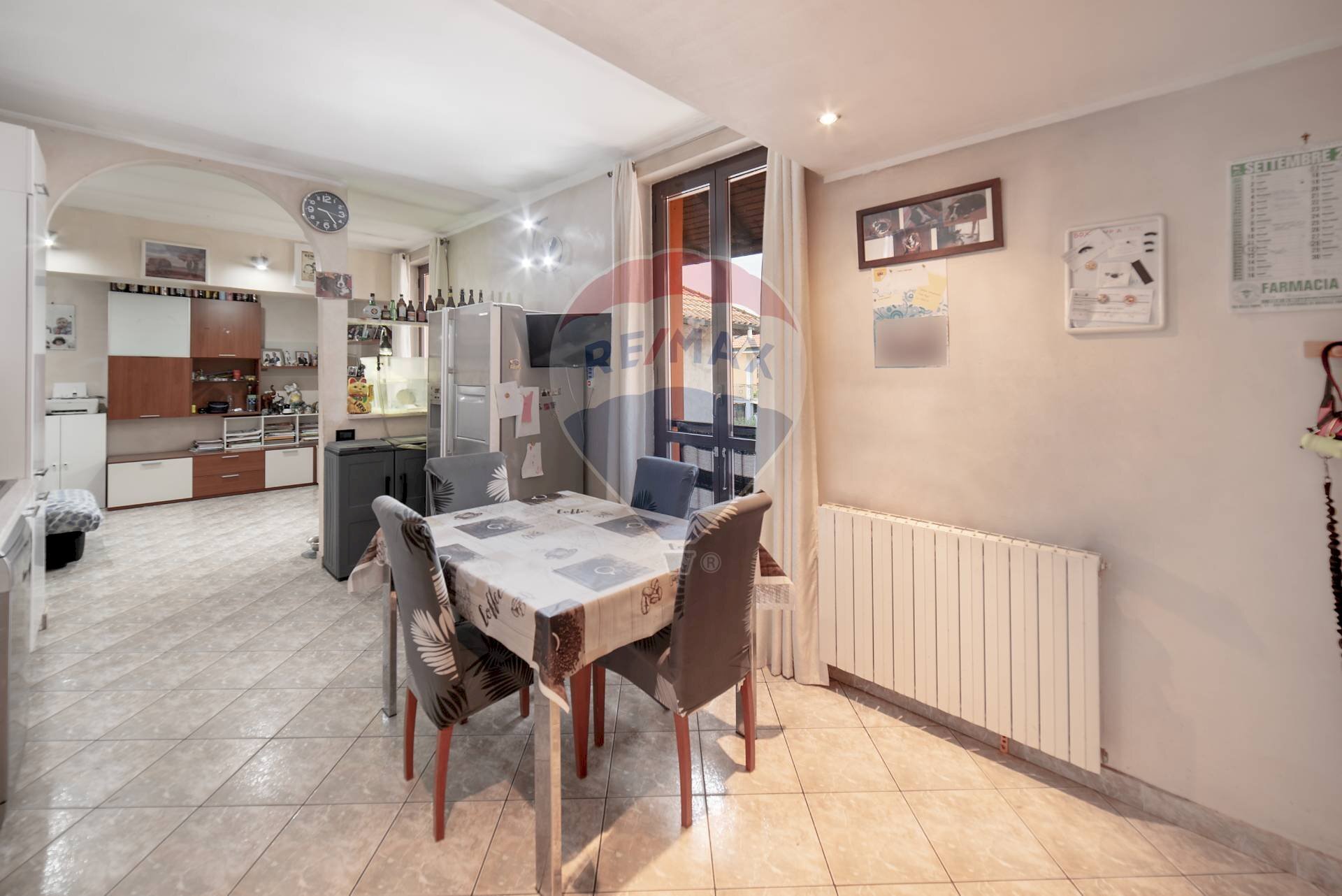 Sala da pranzo - Three-room apartment VIA MARTIRI DI BOLOGNA
 
1, Cavenago di Brianza - photo 1