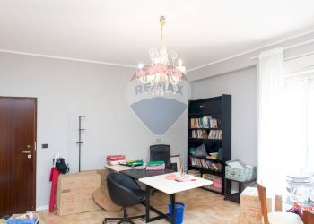 Ufficio - Appartamento viale castagnola
 
5, Catania - foto 2