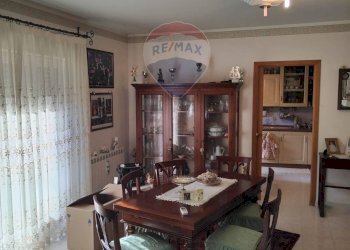 Sala da pranzo - Appartamento via leopardi
 
19, Caltagirone - foto 6