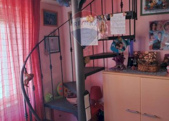 Scale - Appartamento via leopardi
 
19, Caltagirone - foto 24