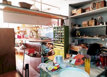 Dispensa di stoccaggio - Locale Commerciale Via Porticello
 
4, Catania - foto 10