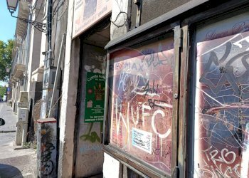 Edificio all\'aperto - Locale Commerciale Via Porticello
 
4, Catania - foto 25