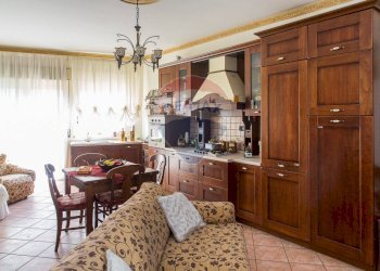 Sala da pranzo - Quadrilocale Paterno - foto 1