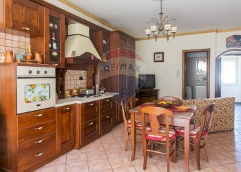 Sala da pranzo - Quadrilocale Paterno - foto 2