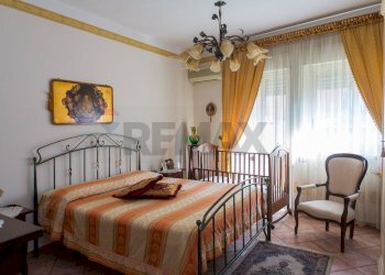 Camera / camera da letto - Quadrilocale Paterno - foto 21