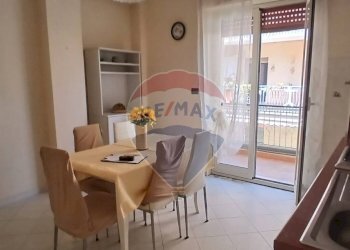 Sala da pranzo - Trilocale via vittorio veneto
 
115, Calatabiano - foto 2