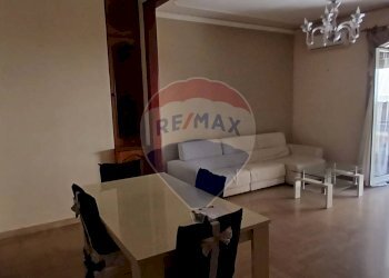 Sala da pranzo - Trilocale via vittorio veneto
 
115, Calatabiano - foto 5