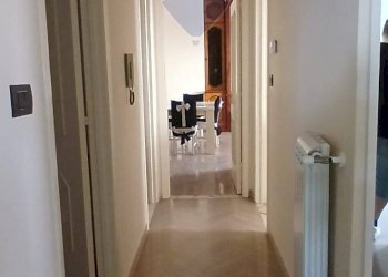 Hall / corridoio - Trilocale via vittorio veneto
 
115, Calatabiano - foto 11