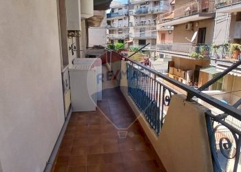 Balcone - Trilocale via vittorio veneto
 
115, Calatabiano - foto 22