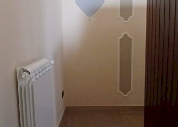 Hall / corridoio - Trilocale via vittorio veneto
 
115, Calatabiano - foto 20