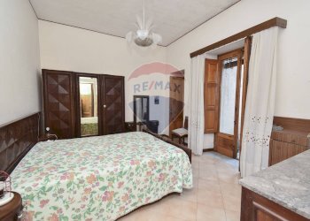 Camera / camera da letto - Casa indipendente via guglielmo marconi
 
23/25/27, Zafferana Etnea - foto 9