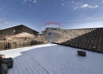 Terrazza - Casa indipendente via guglielmo marconi
 
23/25/27, Zafferana Etnea - foto 34