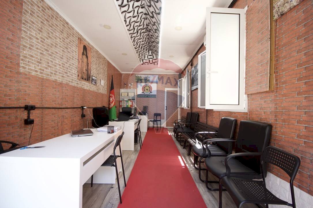 Sala da pranzo - Commercial Premises Via Casilina
 
495, Roma - photo 1