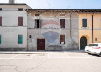 Edificio all\'aperto - Casa semi indipendente VIA MARCONI
 
56, Rivarolo Mantovano - foto 1