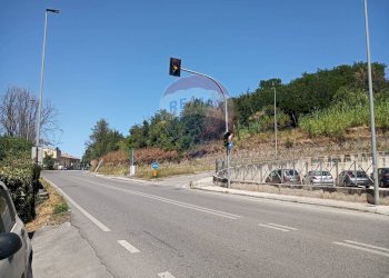 Edificio all\'aperto - Capannone Ancona - foto 14