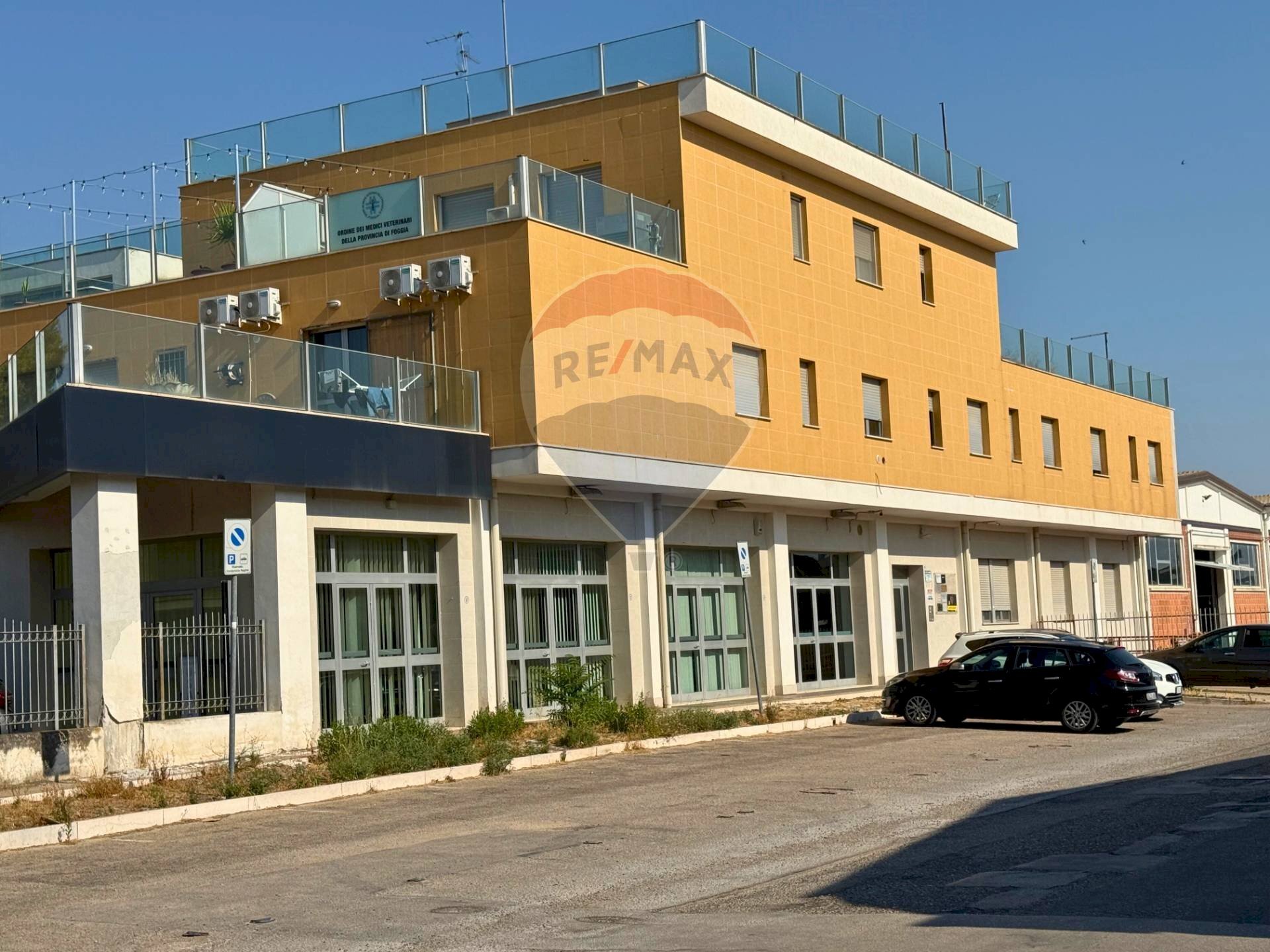 Edificio all\'aperto - Office Via Tratturo Castiglione
 
26, Foggia - photo 1