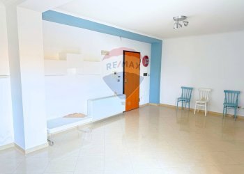 Stanza vuota - Ufficio Via Tratturo Castiglione
 
26, Foggia - foto 3