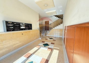 Ricezione / Lobby - Ufficio Via Tratturo Castiglione
 
26, Foggia - foto 16