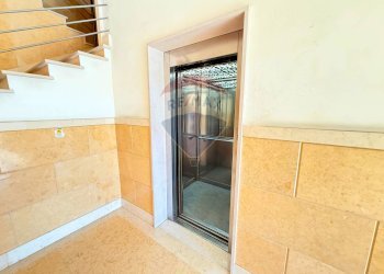 Scale - Ufficio Via Tratturo Castiglione
 
26, Foggia - foto 19