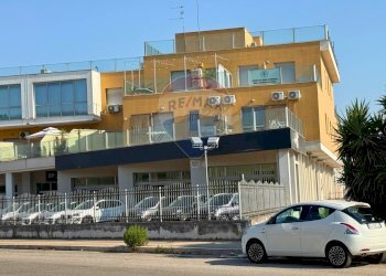 Edificio all\'aperto - Ufficio Via Tratturo Castiglione
 
26, Foggia - foto 21
