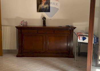 Hall / corridoio - Independent house Nazionale
 
161, Sessa Aurunca - photo 8