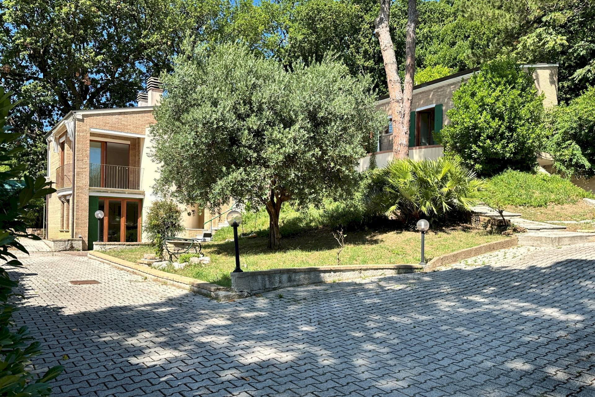 Foto 1 - Villa Strada Panoramica Ardizio
 
79, Pesaro - photo 1