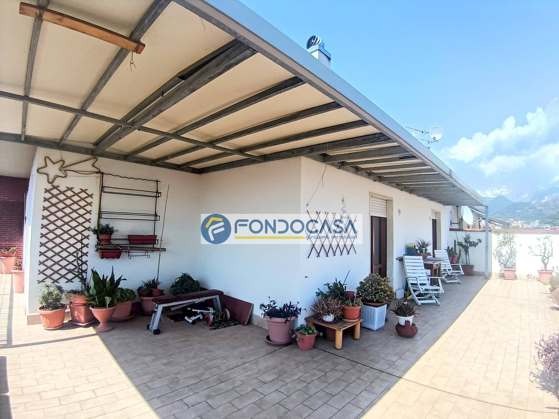 esterno - Attic viale  xx settembre, Carrara - photo 1