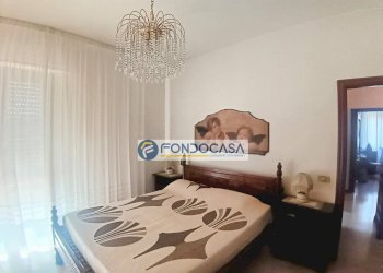 prima camera matrimoniale - Attic viale  xx settembre, Carrara - photo 21