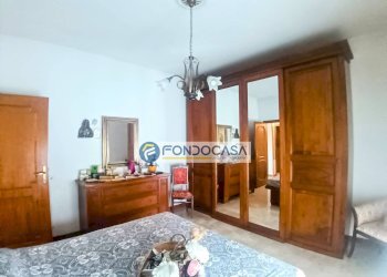 seconda camera matrimoniale - Attic viale  xx settembre, Carrara - photo 23