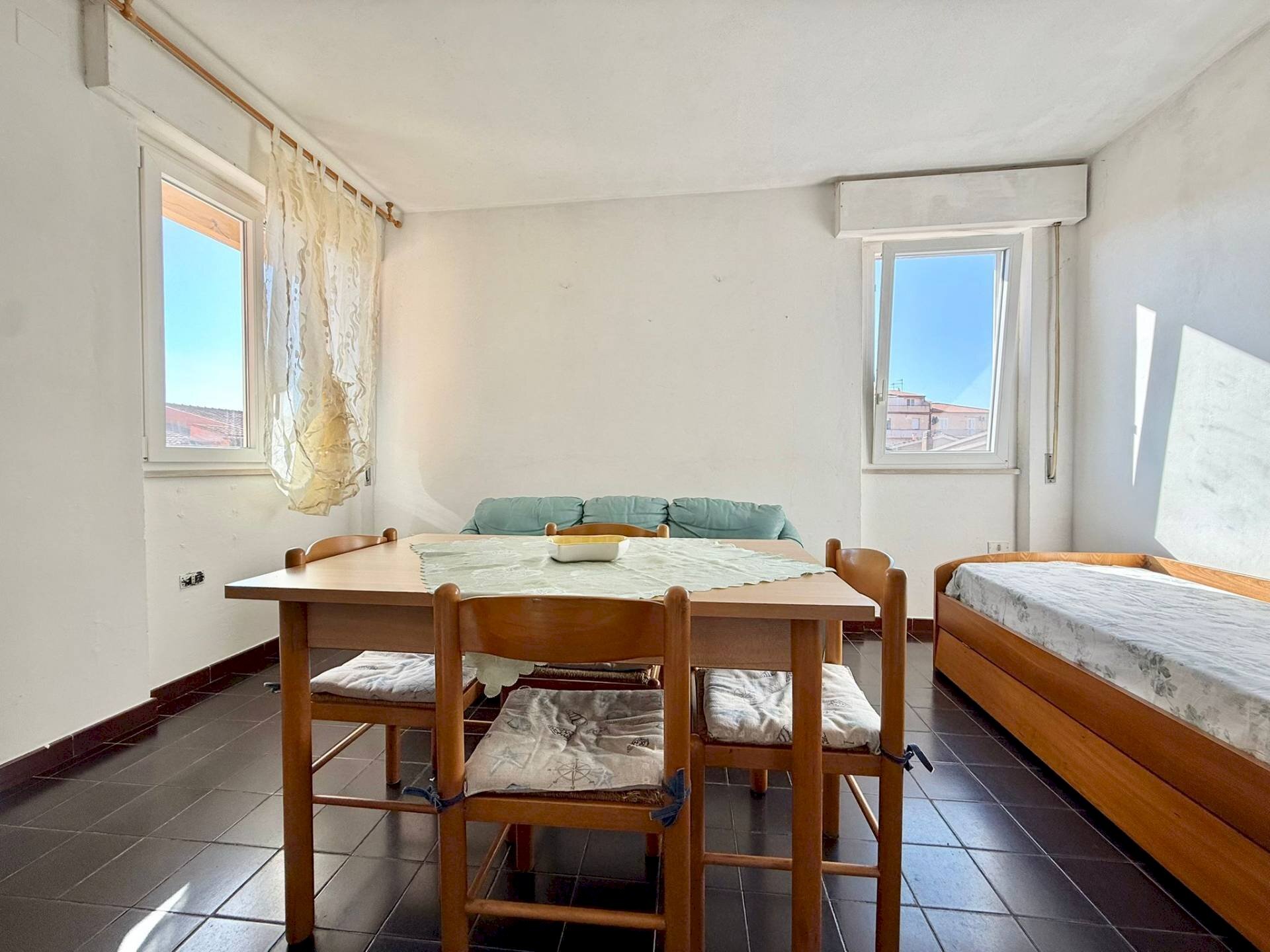 Foto 3 - Trilocale Via indipendenza vic. 2/A
 
3, La Maddalena - foto 3