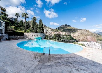 Foto 36 - Quadrilocale viale San Pancrazio
 
46, Taormina - foto 36