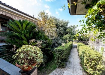 Foto 5 - Villa via Scarlatti
 
30, Motta Sant'Anastasia - foto 5