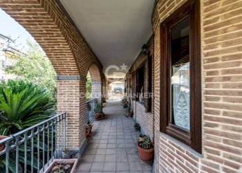 Foto 3 - Villa via Scarlatti
 
30, Motta Sant'Anastasia - foto 3