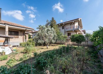 Foto 33 - Villa via Scarlatti
 
30, Motta Sant'Anastasia - foto 33