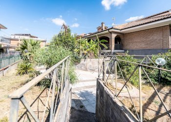 Foto 36 - Villa via Scarlatti
 
30, Motta Sant'Anastasia - foto 36