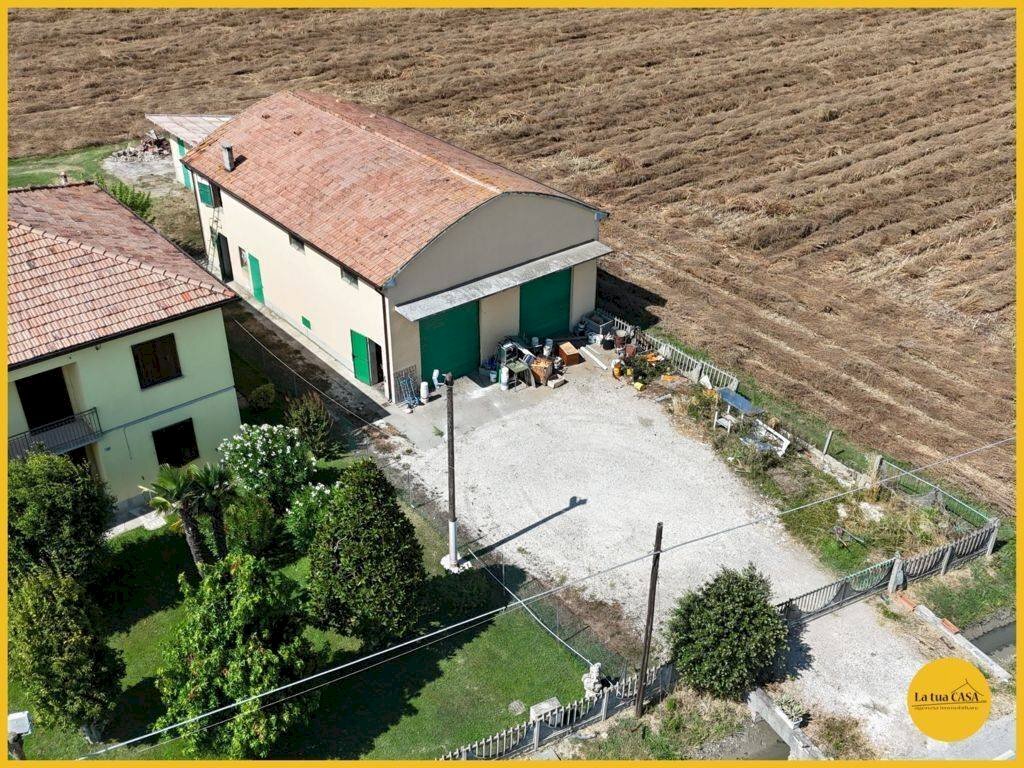 Foto 1 - Capannone via canale
 
10, Molinella - foto 1