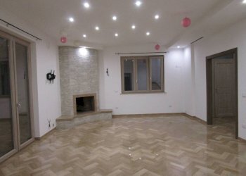 Stanza non arredata - Villa Statte - foto 9